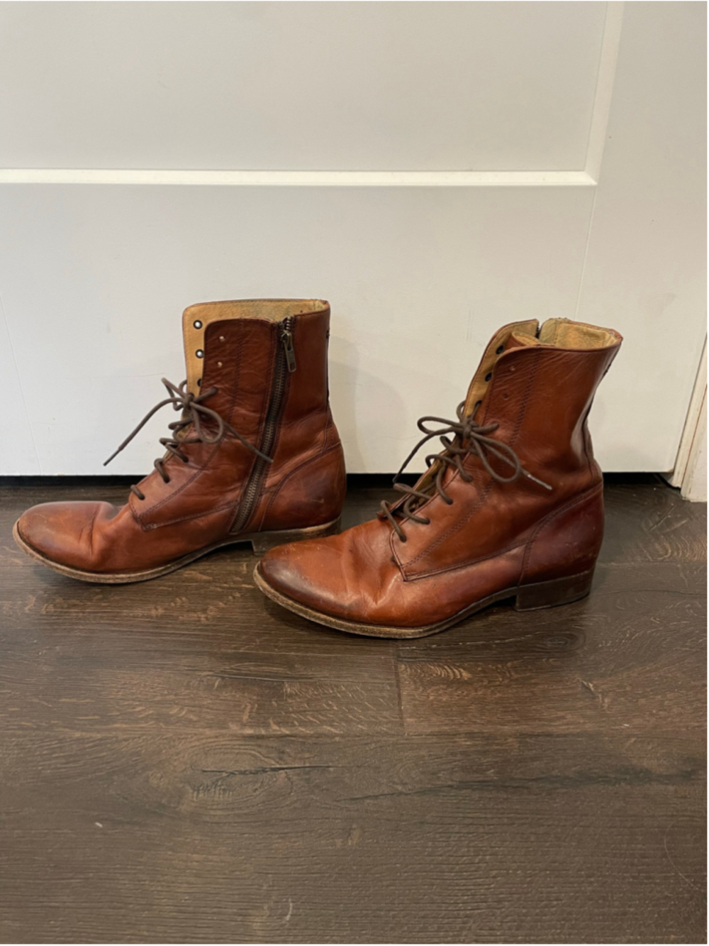 Frye Melissa Short Lace Up Side Zip Combat Engineer ankle boot Brown Leather 10 - Picture 2 of 10